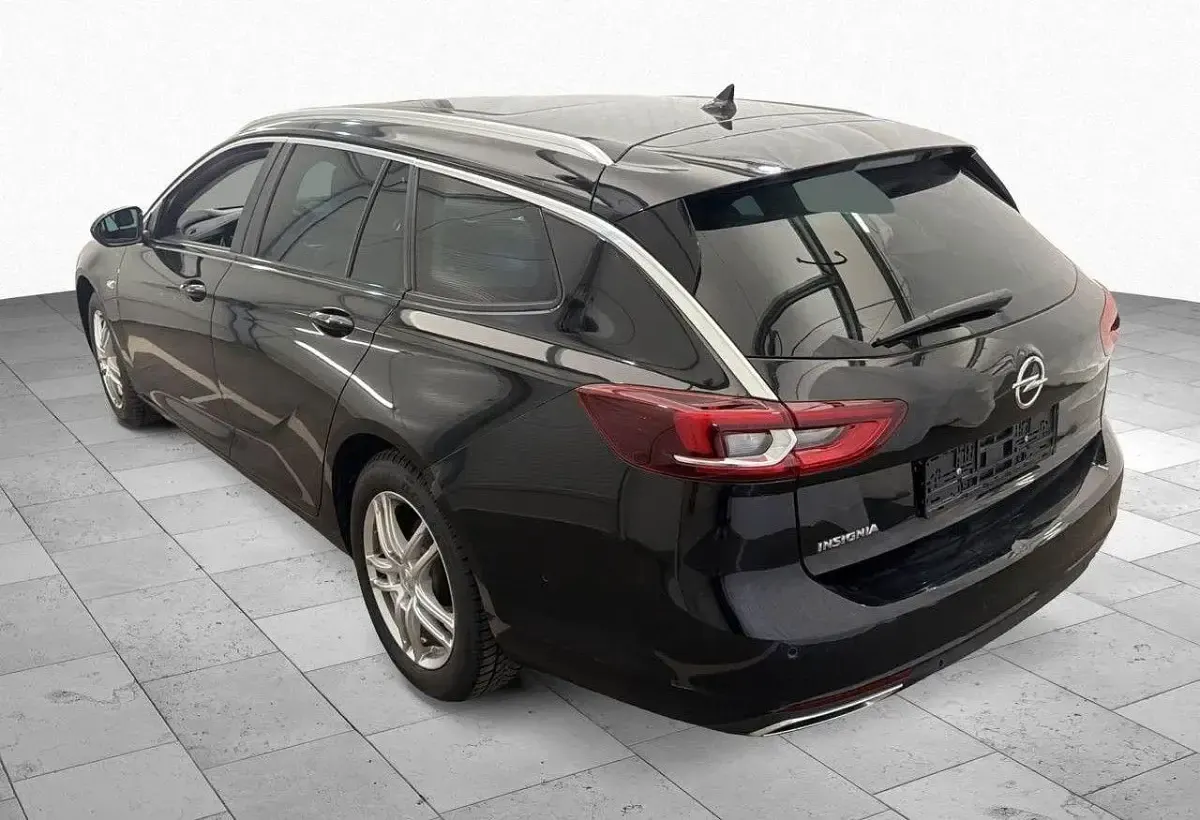 Używany Opel Insignia 174 KM (127 kW) 2021 Czarny Kombi