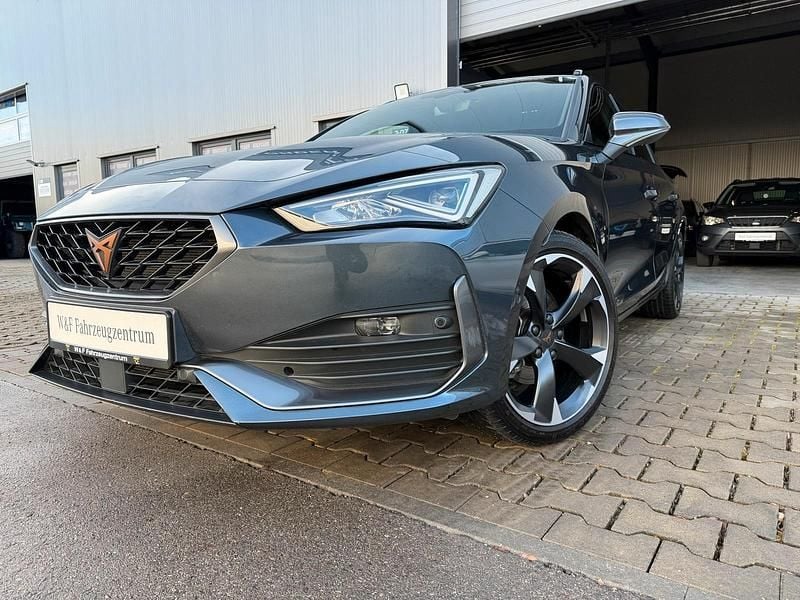 Grau Gebraucht 2023 Cupra Leon Kombi | 26.990 € (Fairer Preis) - Bild 1/4