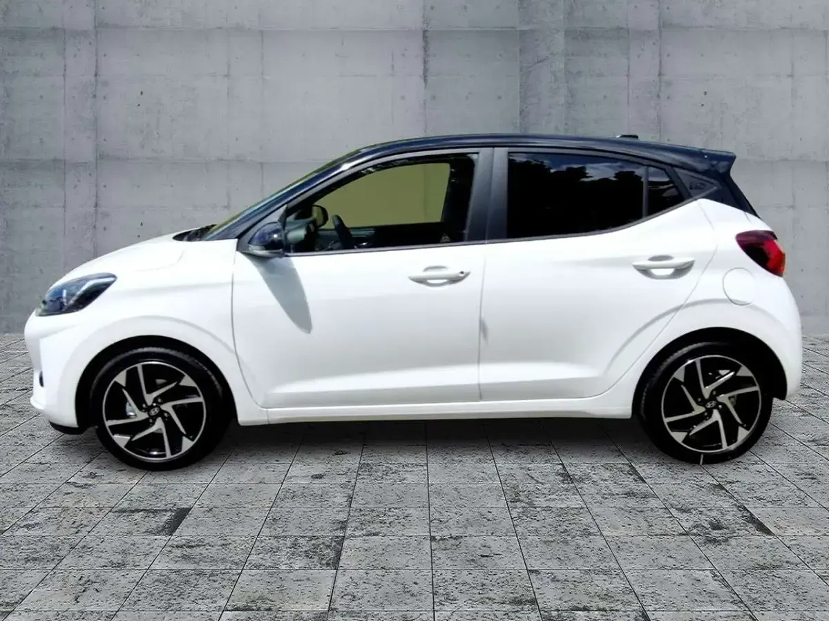 Gebraucht Hyundai i10 Prime 79 PS (58 kW) 2026 Atlas white/ phantom black Kleinwagen