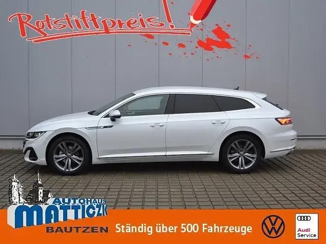 Oryxweiß perlmutteffekt (metallic) Gebraucht 2021 VW Arteon R-line Kombi | 33.860 € (Fairer Preis) - Bild 1/4