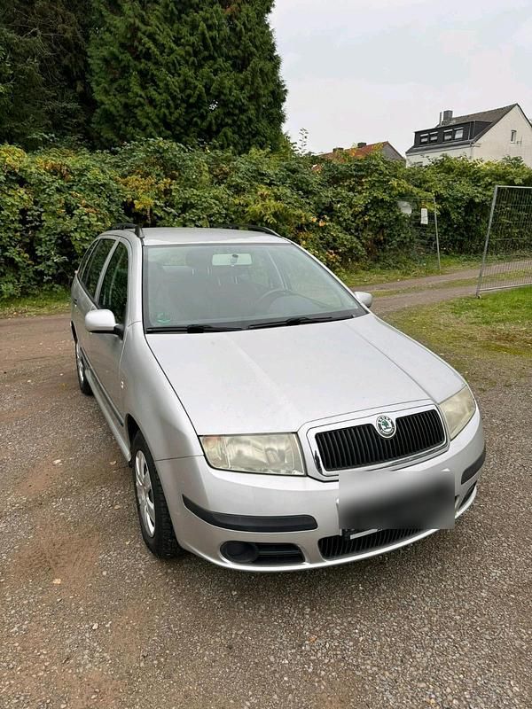 Silber Gebraucht 2005 Skoda Fabia Kombi | 1.499 € (Fairer Preis) - Bild 1/4