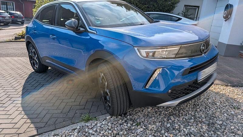 Gebraucht Opel Mokka-e Ultimate 100 kW (136 PS) 2022 Blau SUV