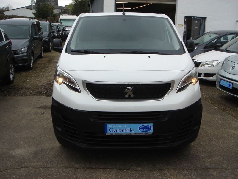 Weiß Gebraucht 2017 Peugeot Expert Van | 9.980 € (Guter Preis) - Bild 1/4