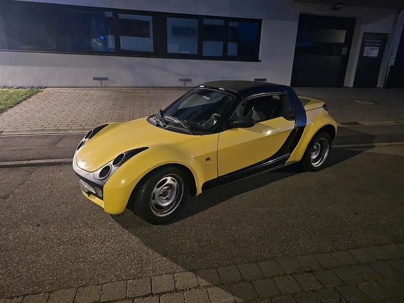 Gebraucht Smart Roadster 61 PS (44 kW) 2003 Gelb Cabrio