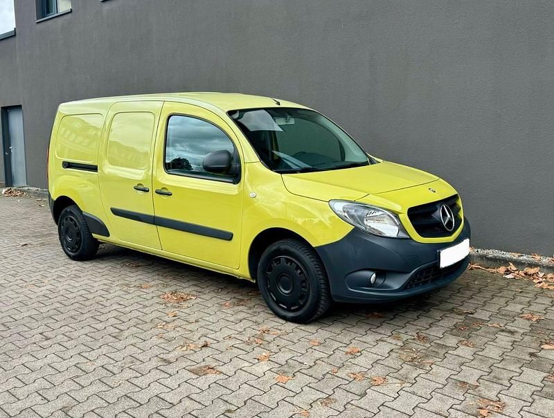 Gebraucht Mercedes Citan 109 90 PS (66 kW) 2015 Grün Kombi