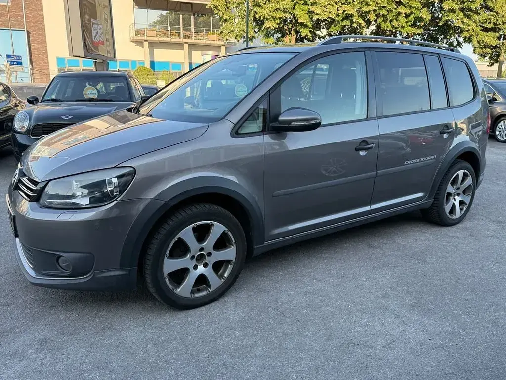 Gebraucht VW Touran Cross 105 PS (77 kW) 2011 Grau Van / Kleinbus