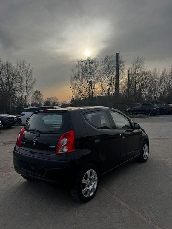 Gebraucht Nissan Pixo Acenta 68 PS (50 kW) 2010 Schwarz Kleinwagen