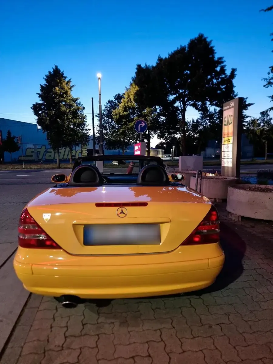 Gebraucht Mercedes SLK200 163 PS (119 kW) 2000 Gelb Cabrio