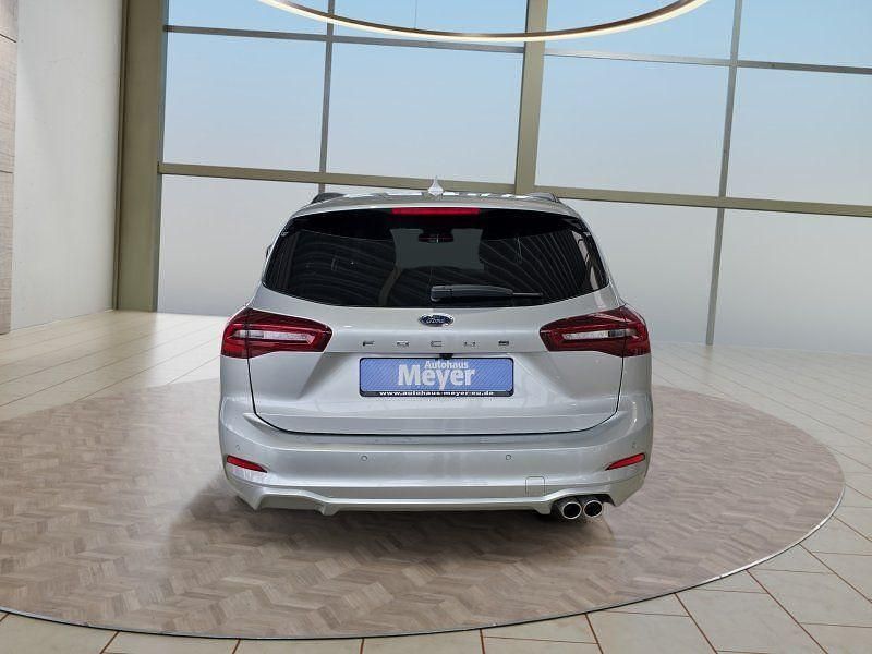 Neu Ford Focus ST-Line X 155 PS (114 kW) 2026 Silber Limousine