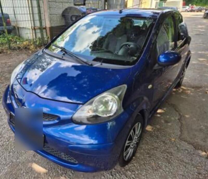 Blau Gebraucht 2008 Toyota Aygo Kleinwagen | 1.690 € (Guter Preis) - Bild 1/4