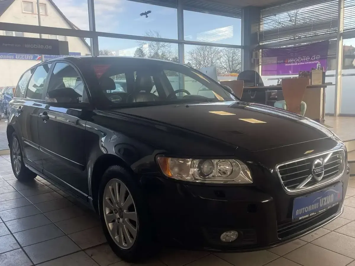 Gebraucht Volvo V50 150 PS (110 kW) 2012 Schwarz Kombi