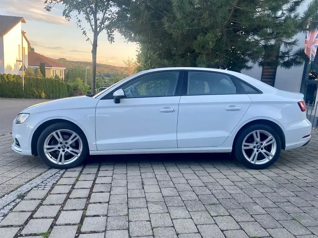 Gebraucht Audi A3 150 PS (110 kW) 2017 Weiß Limousine