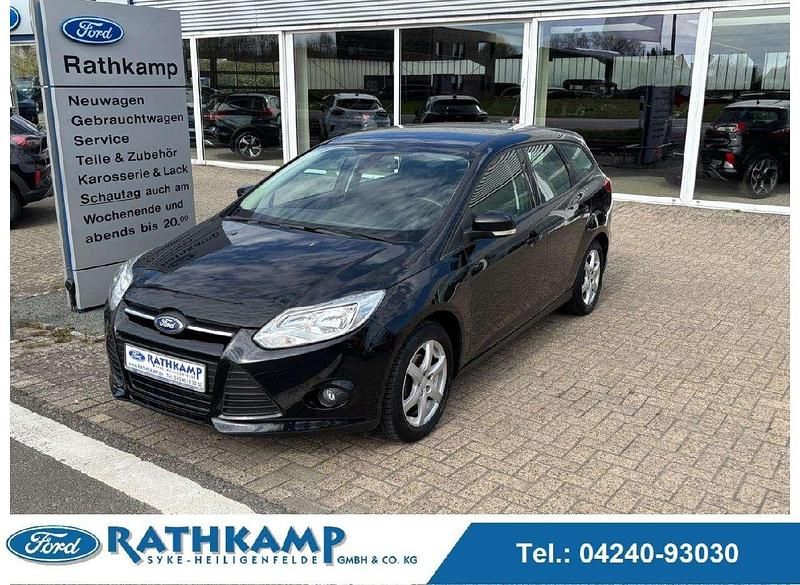 Gebraucht Ford Focus Trend 125 PS (91 kW) 2013 Pantherschwarz Kombi