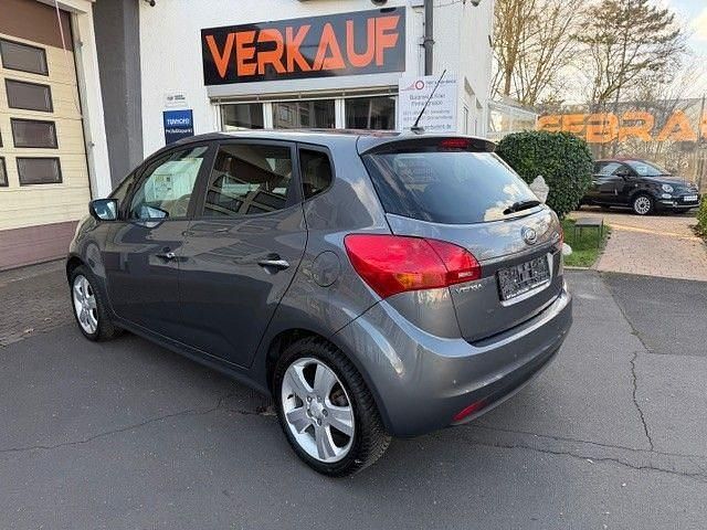 Gebraucht Kia Venga 90 PS (66 kW) 2011 Grau Kleinwagen