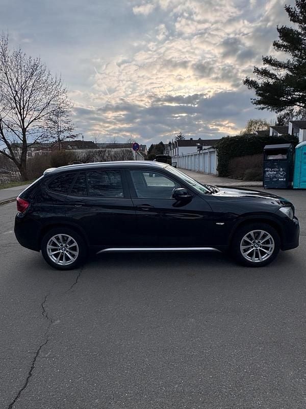 Gebraucht BMW X1 143 PS (105 kW) 2012 Schwarz SUV