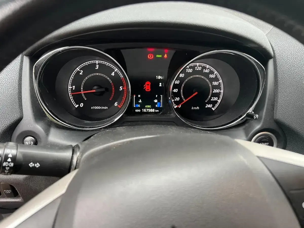 Gebraucht Mitsubishi ASX 150 PS (110 kW) 2014 Schwarz SUV