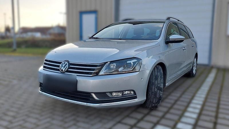 Second-hand VW Passat 140 CP (102 kW) 2013 Argintiu Break
