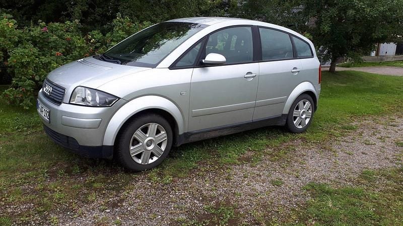 Silber Gebraucht 2005 Audi A2 Kleinwagen | 3.500 € (Guter Preis) - Bild 1/4