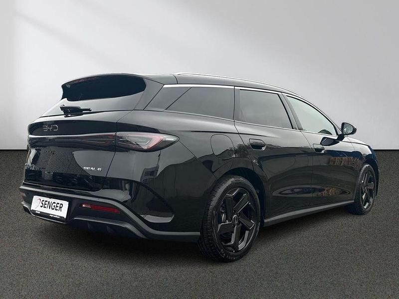 Neu BYD Seal Boost 184 PS (135 kW) 2026 Obsidian black Limousine
