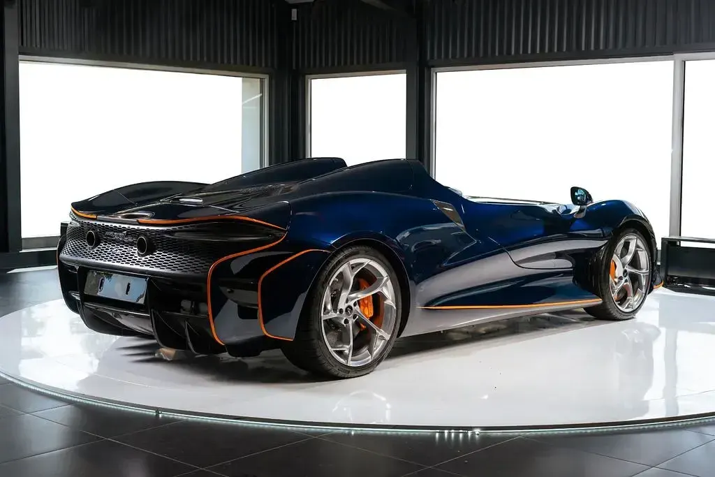 Gebraucht McLaren Elva 816 PS (600 kW) 2023 Blau Cabrio