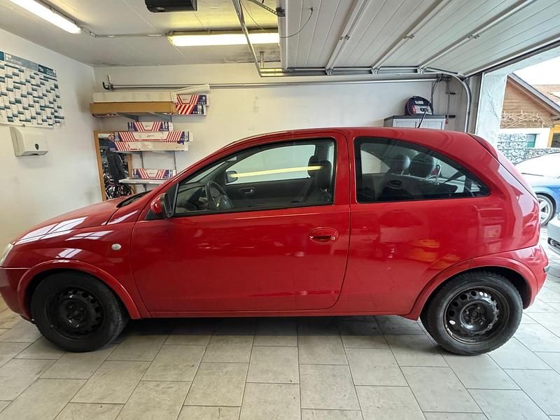 Gebraucht Opel Corsa 75 PS (55 kW) 2004 Rot Kleinwagen