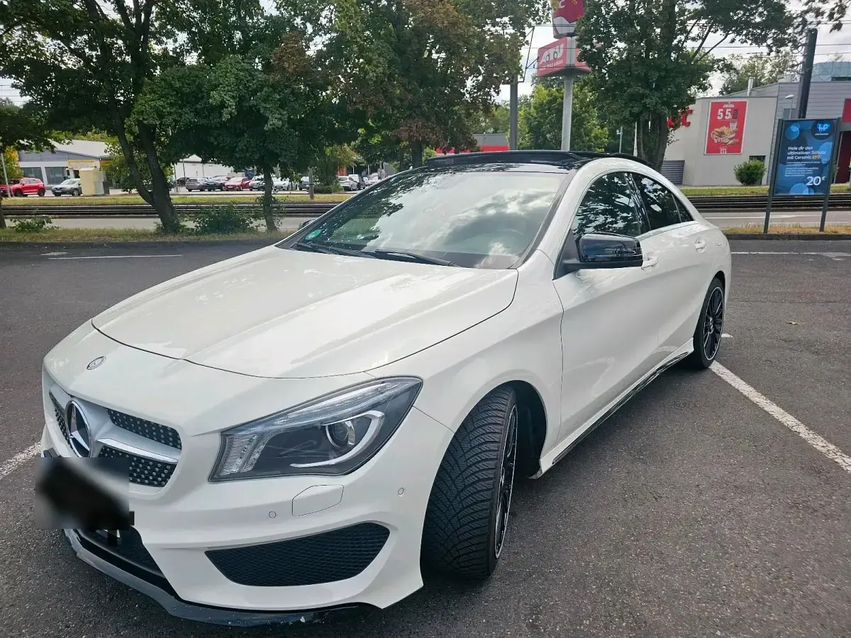 Gebraucht Mercedes CLA180 AMG 122 PS (89 kW) 2013 Weiß Coupé