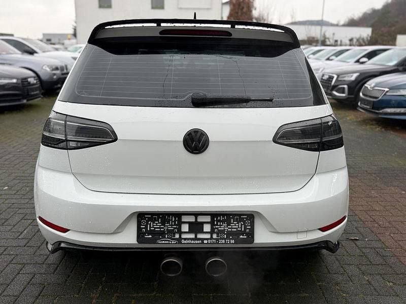 Gebraucht VW Golf VII Trendline 86 PS (63 kW) 2018 Weiß Limousine