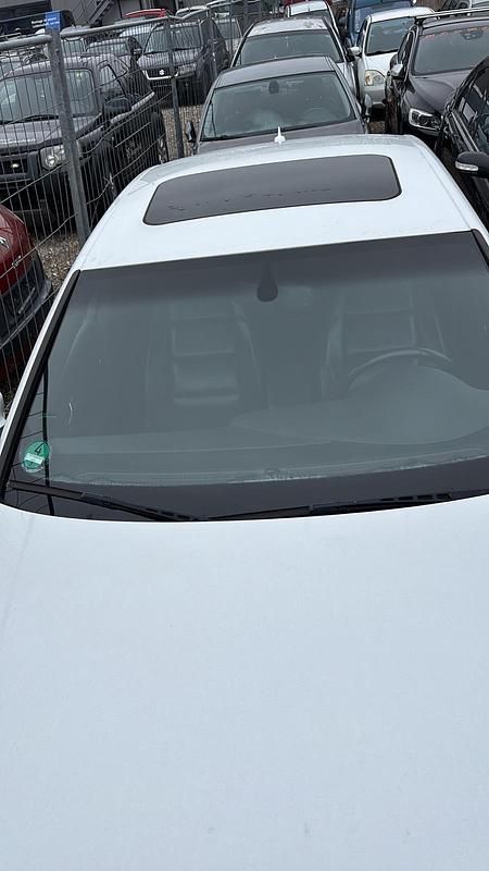 Weiß Gebraucht 2007 Audi A6 Limousine | 2.600 € (Superpreis) - Bild 1/4