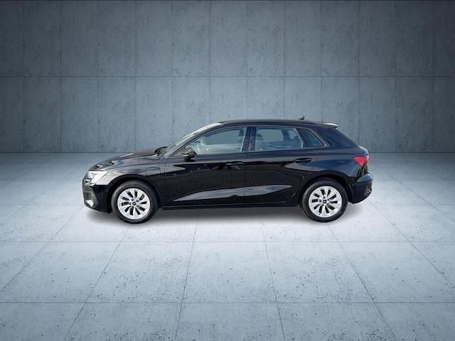 Gebraucht Audi A3 Sportback e-tron 204 PS (150 kW) 2023 Brillantschwarz Kleinwagen