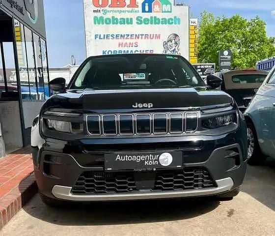 Second-hand Jeep Avenger 101 CP (74 kW) 2024 Negru SUV