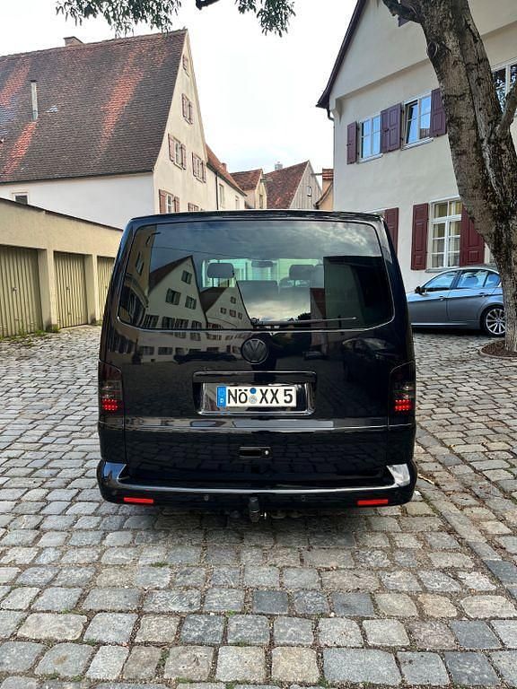 Usado VW Multivan Highline 174 HP (127 kW) 2009 Preto Monovolume