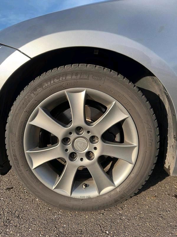 Gebraucht BMW 118 145 PS (106 kW) 2011 Silber Kleinwagen