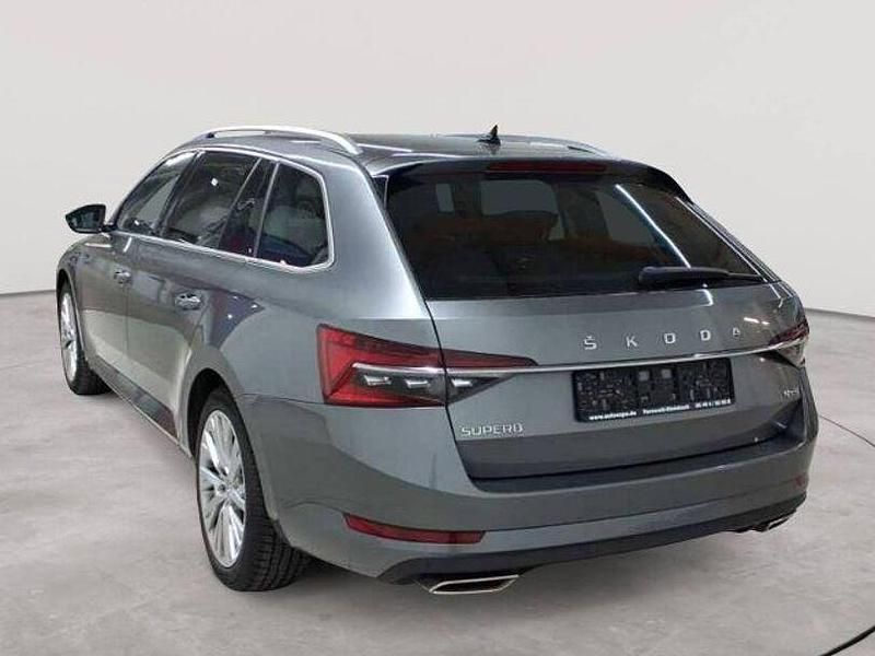 Gebraucht Skoda Superb Style 280 PS (205 kW) 2022 Graphitgrau metallic Kombi