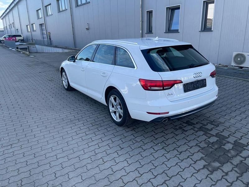 Gebraucht Audi A4 Sport 150 PS (110 kW) 2016 Weiß Kombi