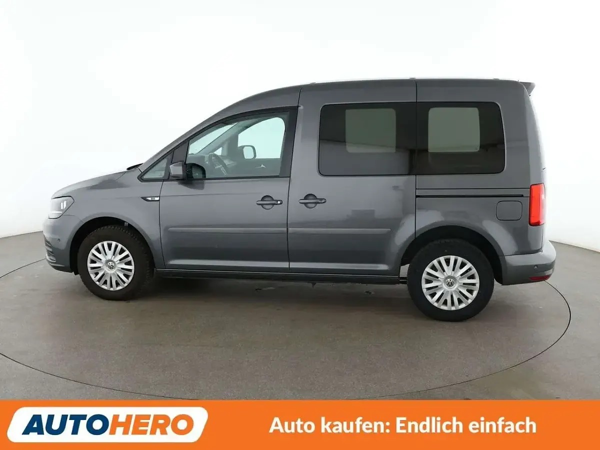 Gebraucht VW Caddy Trendline 102 PS (75 kW) 2018 Indiumgrau Van / Kleinbus