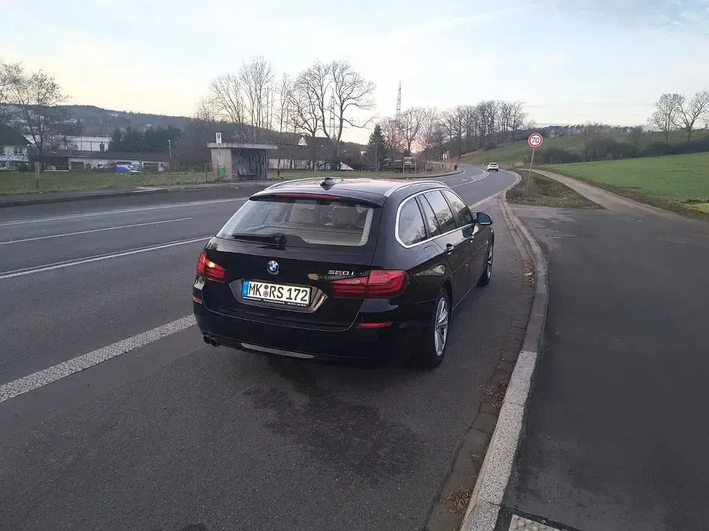 Gebraucht BMW 520 Luxury Line 184 PS (135 kW) 2017 Schwarz Kombi