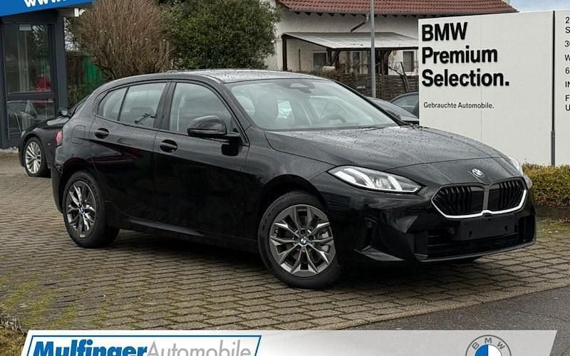 Neu BMW 120 Efficient Dynamics 170 PS (125 kW) 2025 Schwarz Kleinwagen