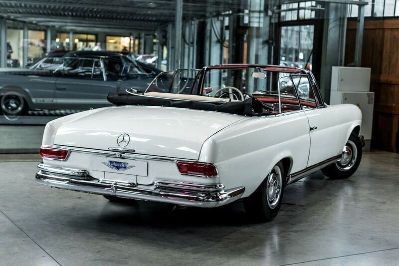 Gebraucht Mercedes 220 120 PS (88 kW) 1963 Weiß Cabrio