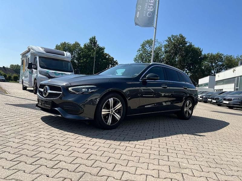Grafitgrau metallic Gebraucht 2022 Mercedes C220 Avantgarde Kombi | 34.990 € (Etwas zu teuer) - Bild 1/4