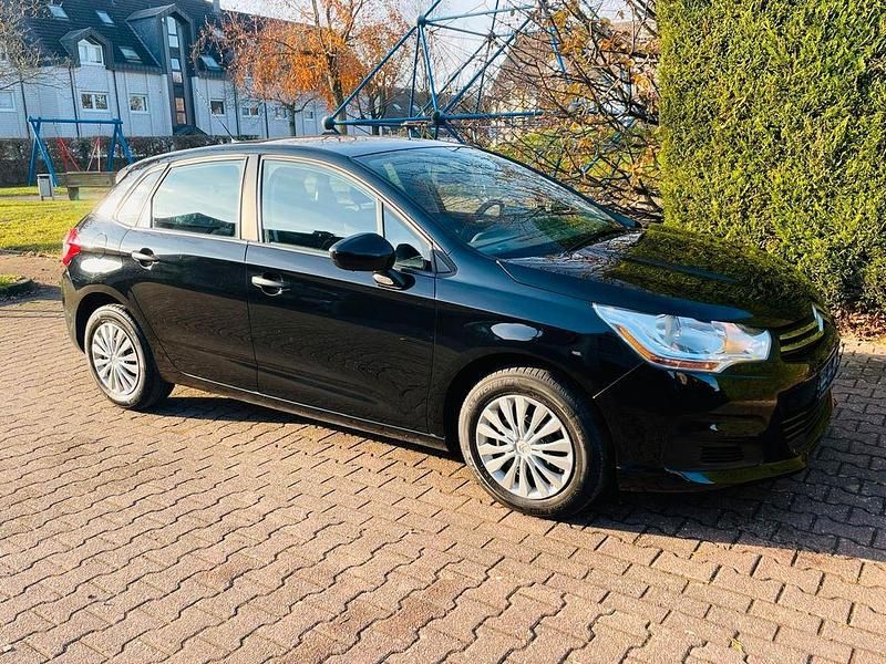 Gebraucht Citroën C4 95 PS (69 kW) 2013 Schwarz Limousine