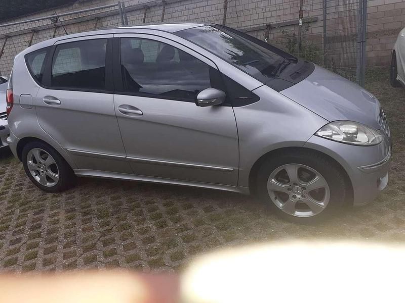 Gebraucht 2006 Mercedes A180 Avantgarde Van / Kleinbus | 2.600 € (Teuer) - Bild 1/4
