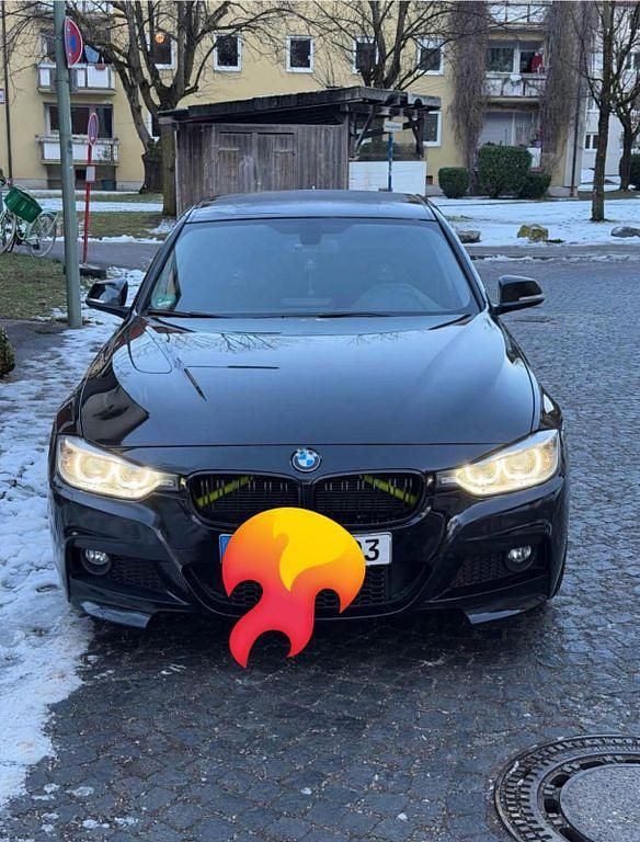Gebraucht BMW 318 143 PS (105 kW) 2013 Schwarz Limousine