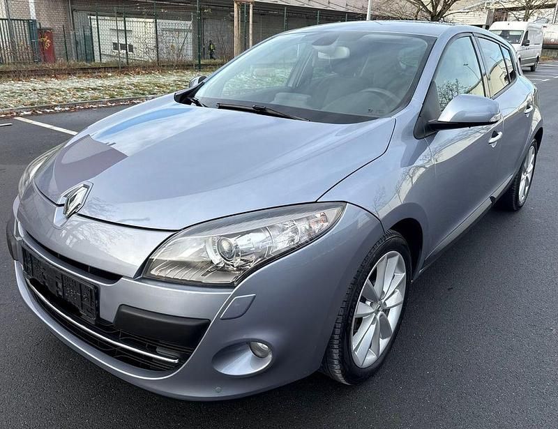Gebraucht Renault Mégane 131 PS (96 kW) 2010 Blau Limousine