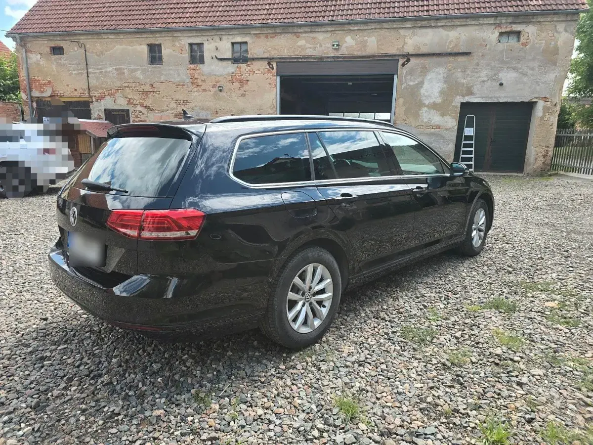 Gebraucht VW Passat Comfortline 190 PS (139 kW) 2015 Schwarz Kombi