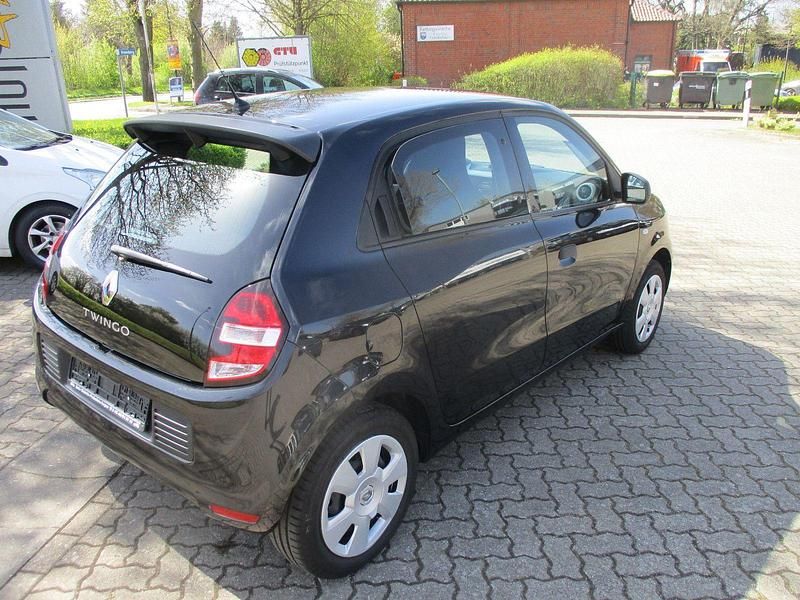 Używany Renault Twingo Life 69 KM (50 kW) 2018 Czarny Hatchback