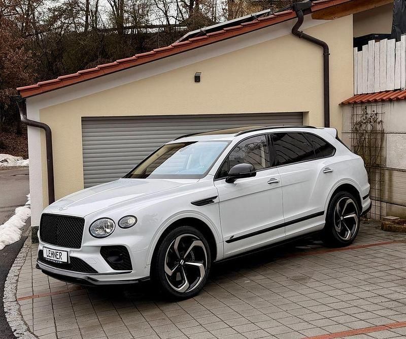 Gebraucht Bentley Bentayga 551 PS (405 kW) 2023 Weiß SUV