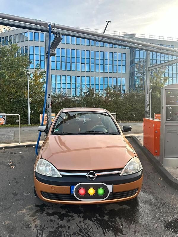 Gebraucht Opel Corsa Elegance 75 PS (55 kW) 2002 Orange Kleinwagen