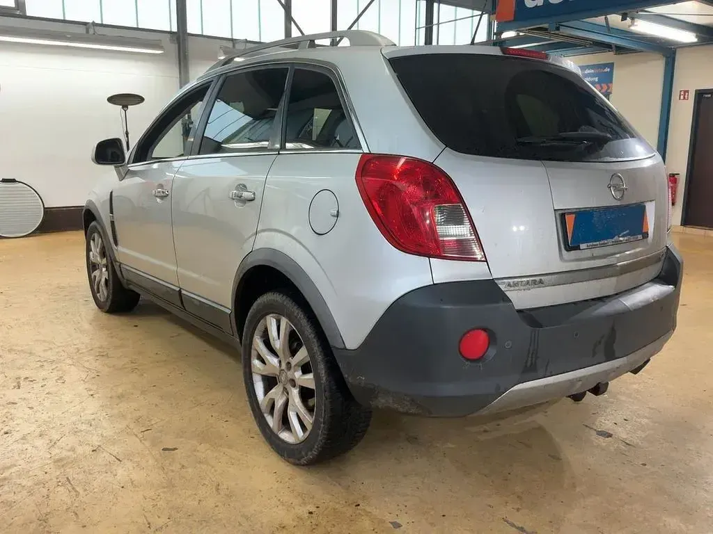Gebraucht Opel Antara Cosmo 184 PS (135 kW) 2012 Silber SUV