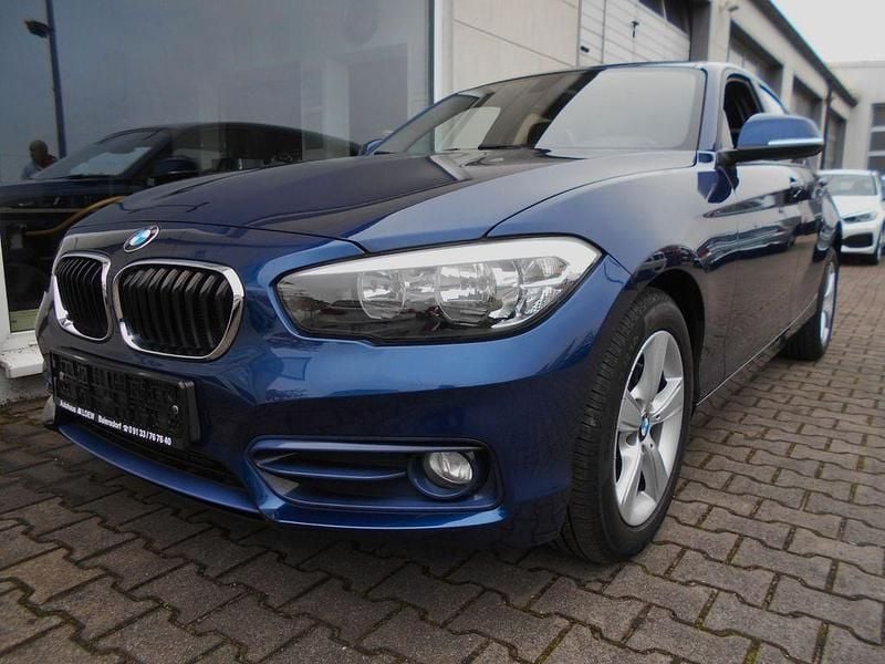 Blau Gebraucht 2016 BMW 118 Sport Line Kleinwagen | 14.999 € (Guter Preis) - Bild 1/4