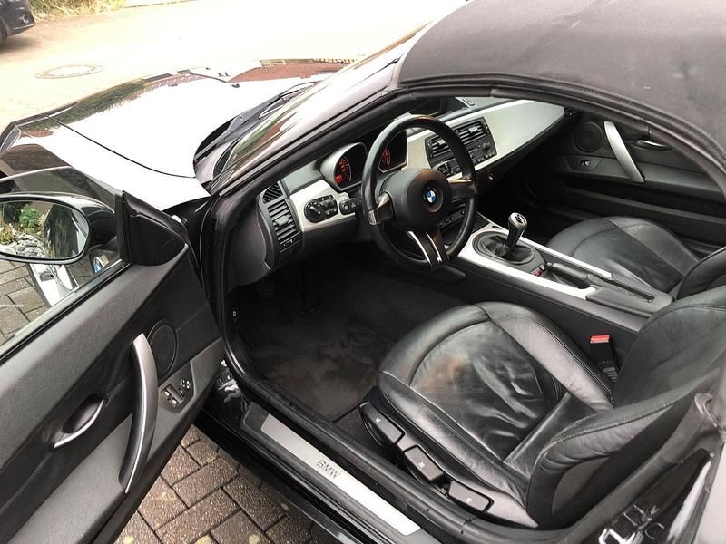 Gebraucht BMW Z4 150 PS (110 kW) 2006 Schwarz Cabrio